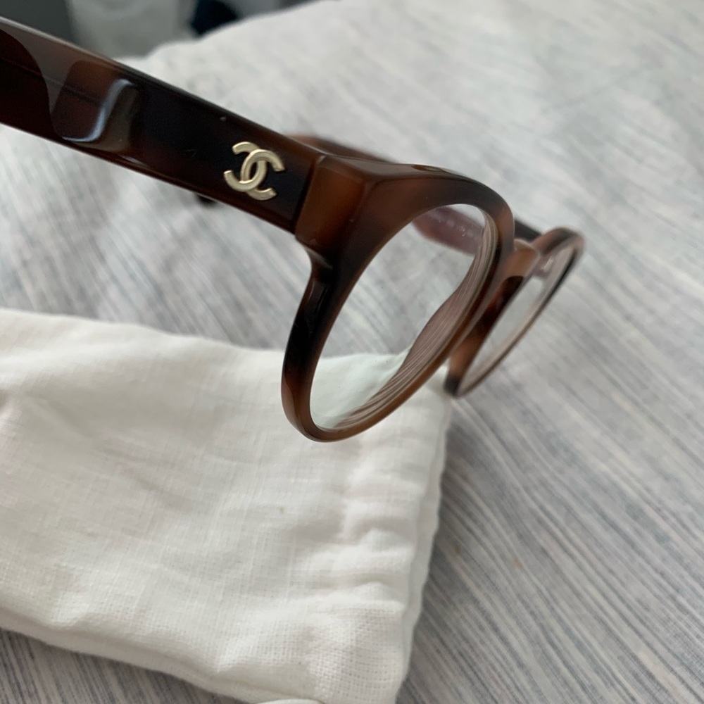 CHANEL round Pantos eyeglasses